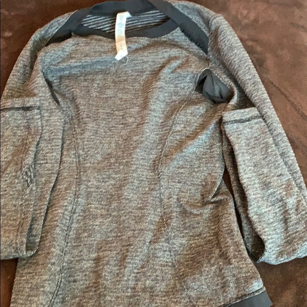 Lululemon long sleeve shirt